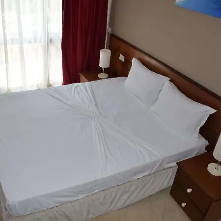 Akileda Hotel Kryemedhej